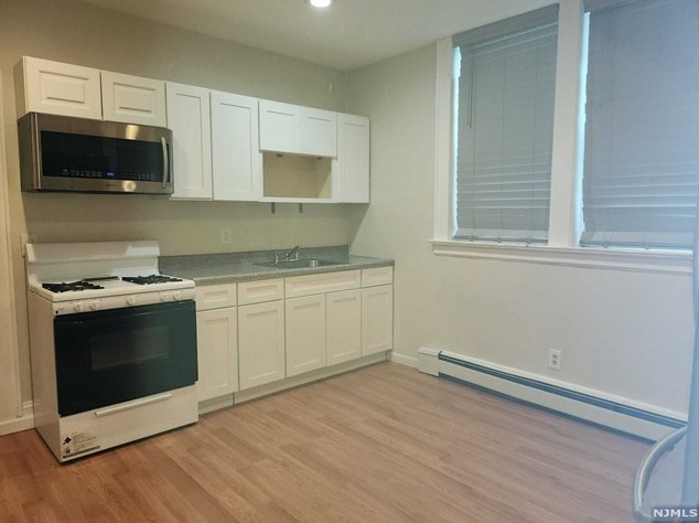 457 Thomas Ave #2, Lyndhurst, NJ 07071
