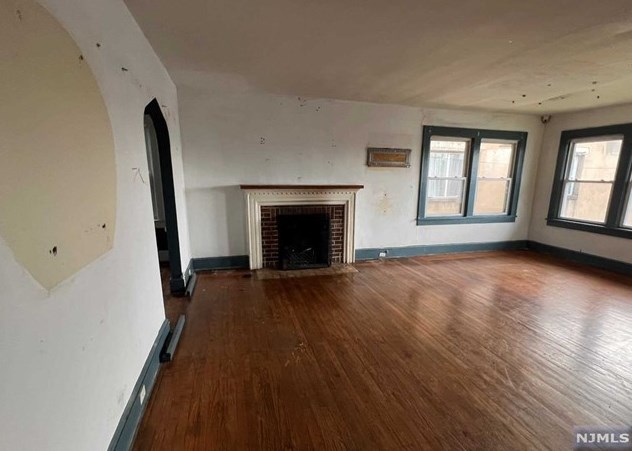 405 Grand Ave, Englewood, NJ 07631