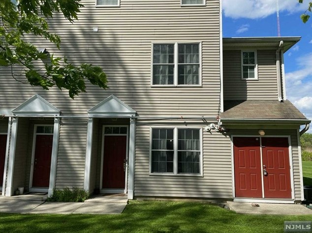 49 Birch St, Ridgefield Park, NJ 07660
