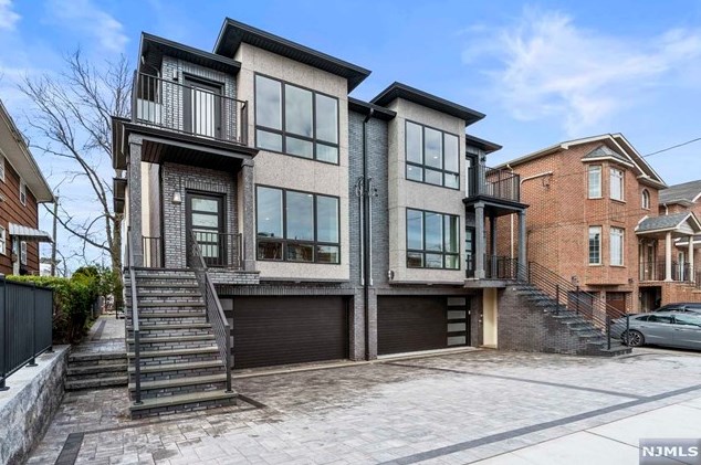 22 E Ruby Ave #b, Palisades Park, NJ 07650