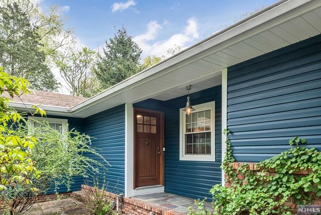 850 Aztec Trail, Franklin Lakes, NJ 07417