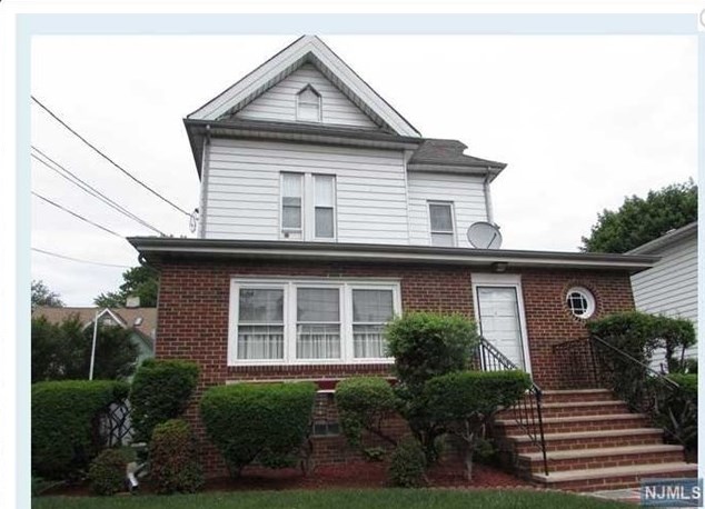 162 Chestnut St, Rutherford, NJ 07070