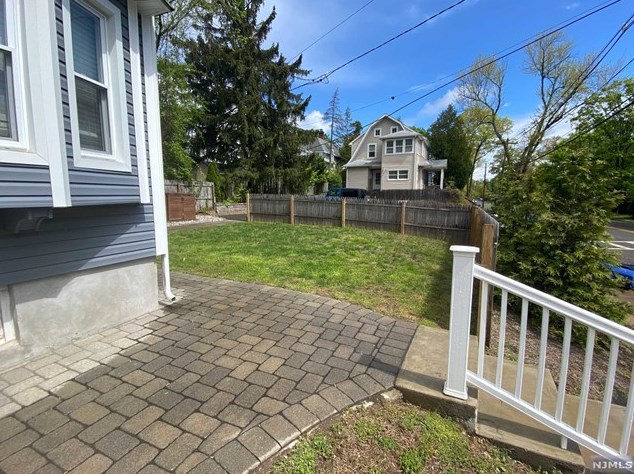 1 Lansing Pl, Montclair, NJ 07043
