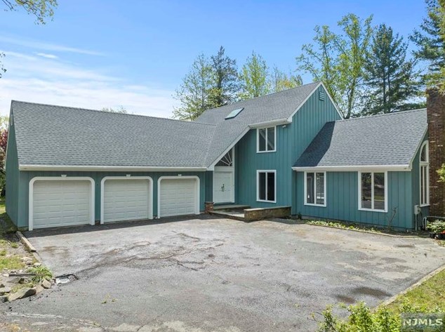 188 Chestnut St, Englewood, NJ 07631