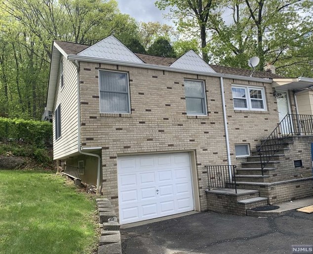 35 Lotz Ave, Paterson, NJ 07508