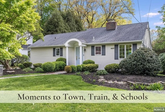 210 Orchard Pl, Ridgewood, NJ 07450