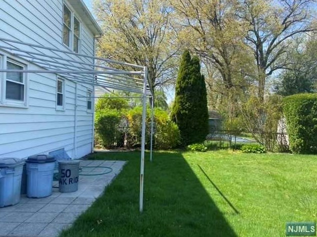 50 Oak Ridge Rd, Clifton, NJ 07013-3506
