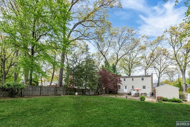 57 Zimmer Ave, Midland Pk, NJ 07432-1121