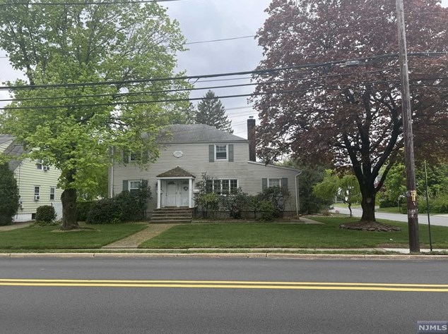 671 Godwin Ave, Midland Pk, NJ 07432