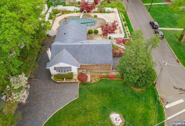 431 Washington Ave, Westwood, NJ 07676