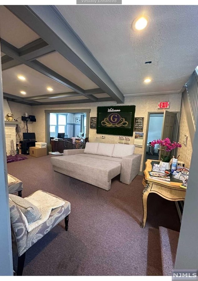 1295 Teaneck Rd, Teaneck, NJ 07666