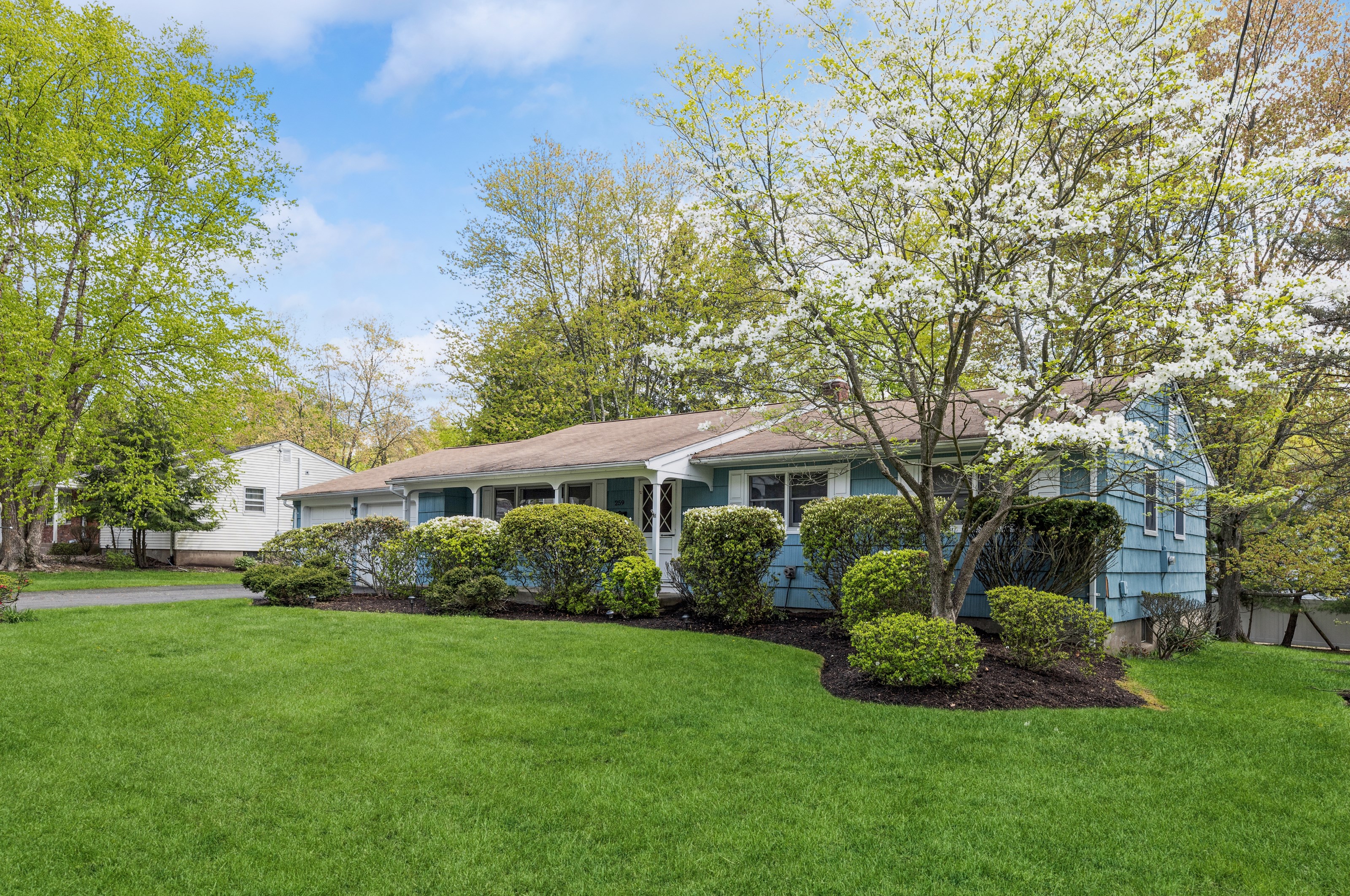 259 Capri Ter, Park Ridge, NJ 07656-2441