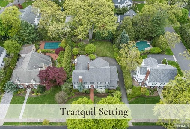 714 Parsons Rd, Ridgewood, NJ 07450