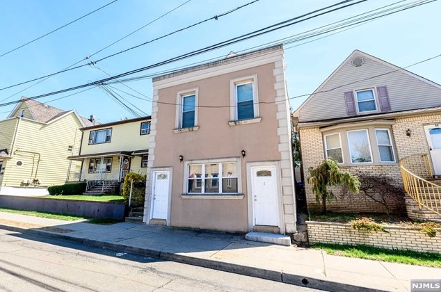 82 Pacific Ave #3, Outwater, NJ 07026