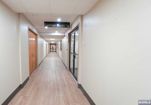 2101 Harmon Cove Tower, Secaucus NJ  07094-1723 exterior