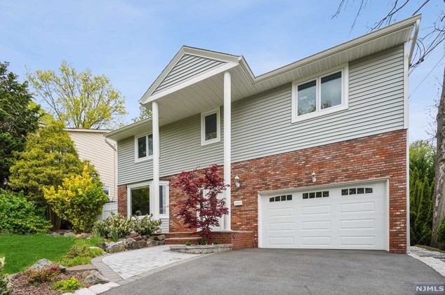 50 Hickory St, Englewood, NJ 07632