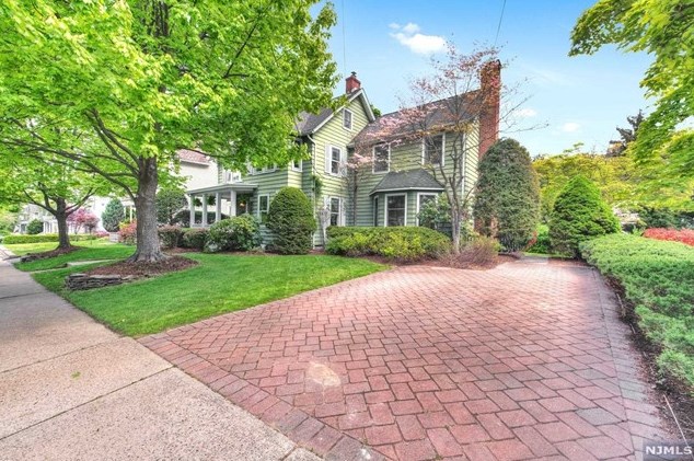 123 Liberty St, Ridgewood, NJ 07450
