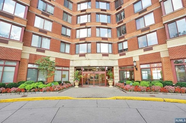 100 Old Palisade Rd #3505, West Fort Lee, NJ 07024