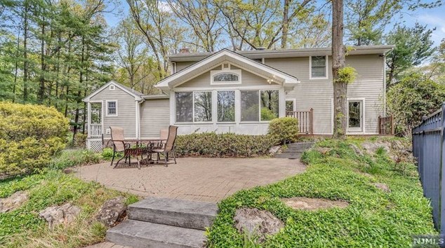51 Woodland Dr, Westwood, NJ 07677-7842