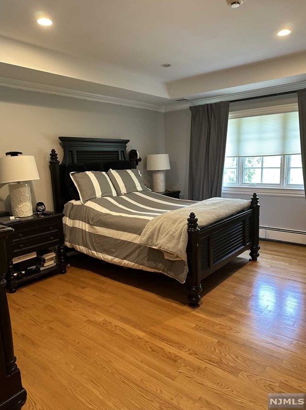 101 Essex Dr, Tenafly NJ  07670-2331 exterior