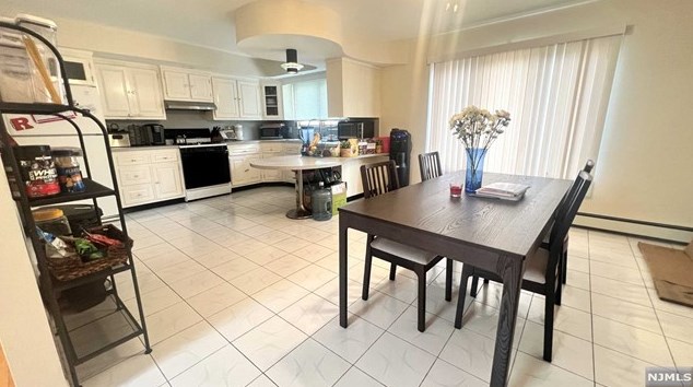 456 Victor St, Saddle Brook NJ 07663-6118 exterior