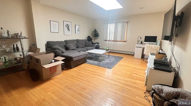 456 Victor St, Saddle Brook NJ 07663-6118 exterior