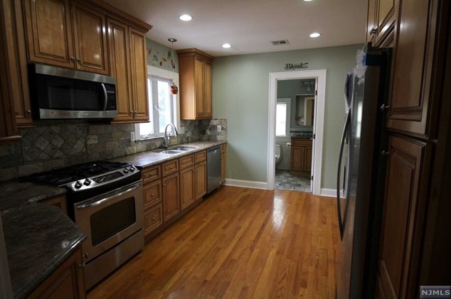 91-93 Broughton Ave #2, Bloomfield, NJ 07003