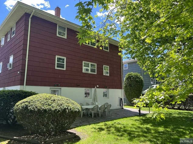 25 Wilson St, Little Ferry NJ  07643-1329 exterior