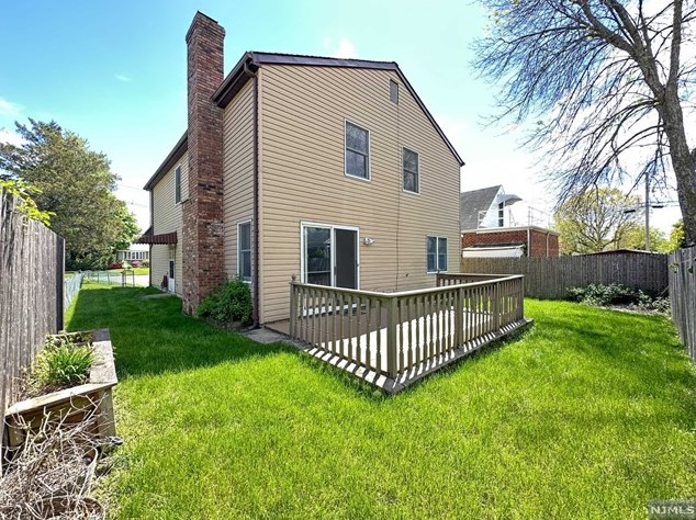 1110 River Rd, N Milford, NJ 07646