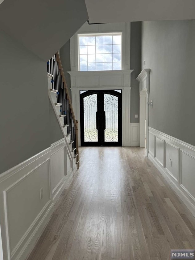 445 Beech Ave, Paramus, NJ 07652