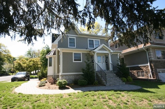 296 County Rd #1, Tenafly, NJ 07670
