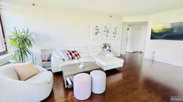 100 Old Palisade Rd #1903, West Fort Lee, NJ 07024