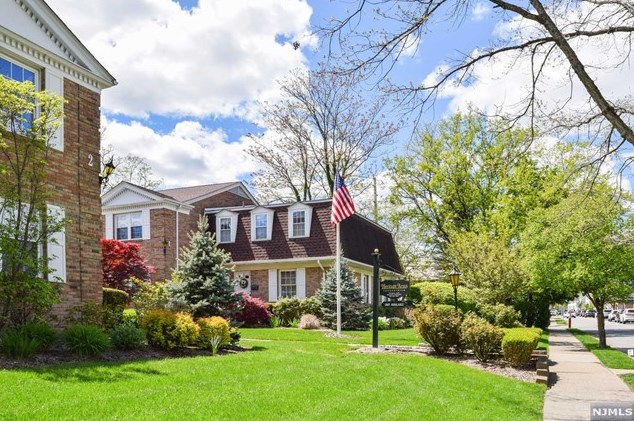 364 E Ridgewood Ave Apt 7, Ridgewood, NJ 07450