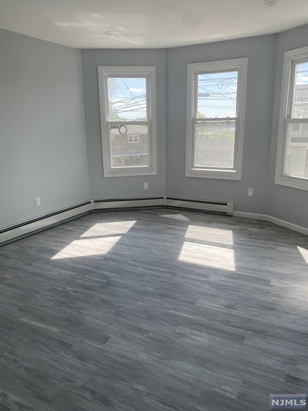 24 N 8th St, Paterson, NJ 07506