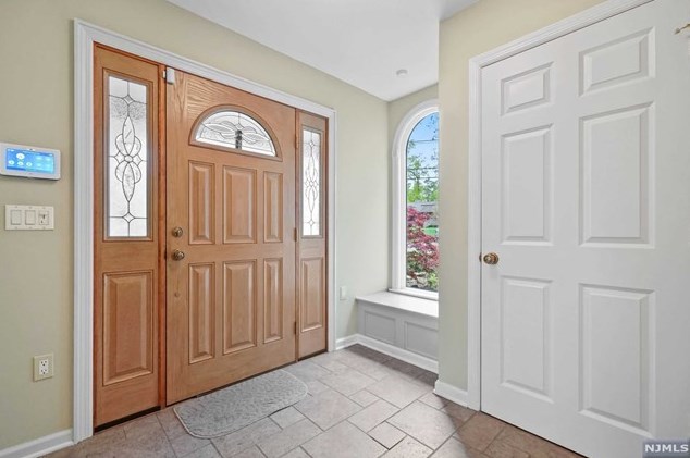 42 Stony Ridge Dr, Hillsdale, NJ 07642