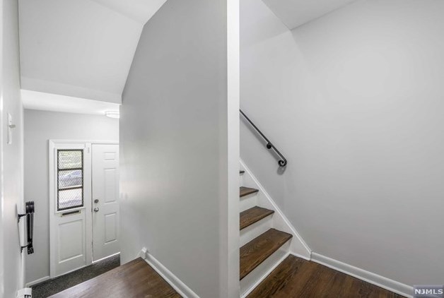 24 Van Vliet Ct #2, Clifton, NJ 07013