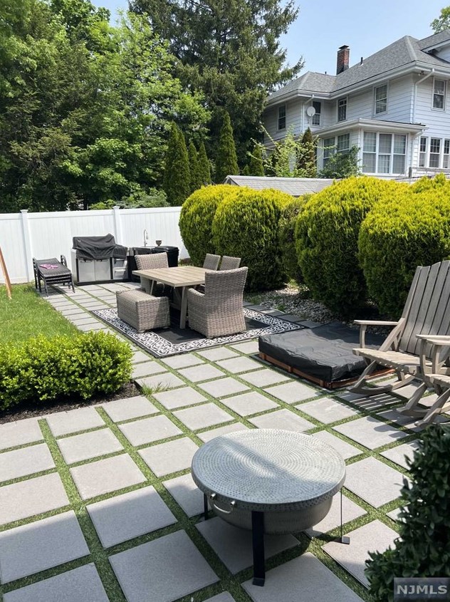 400 Berry St, Hackensack, NJ 07601