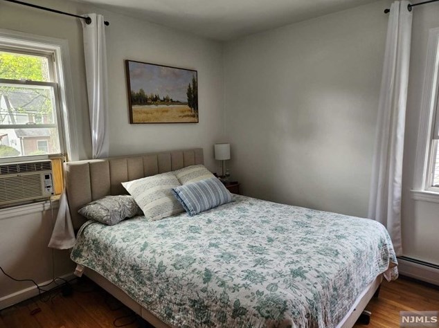 99 Baker Ave, Bergenfield NJ  07621-3322 exterior