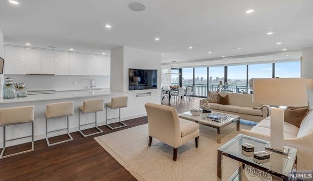 1500 Palisade Ave #14e, West Fort Lee, NJ 07024