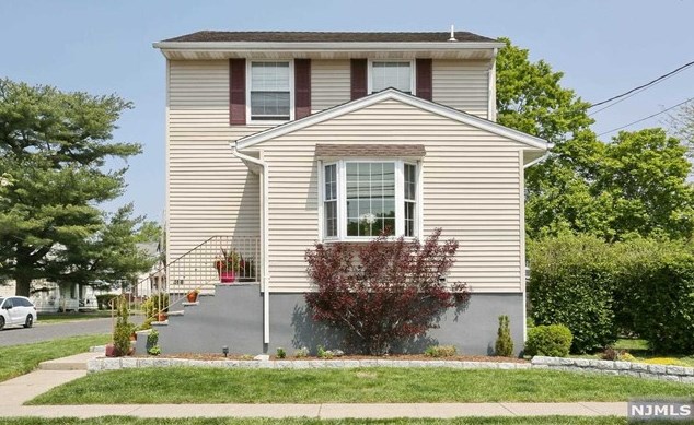 168 Mehrhof Rd, Little Ferry, NJ 07643