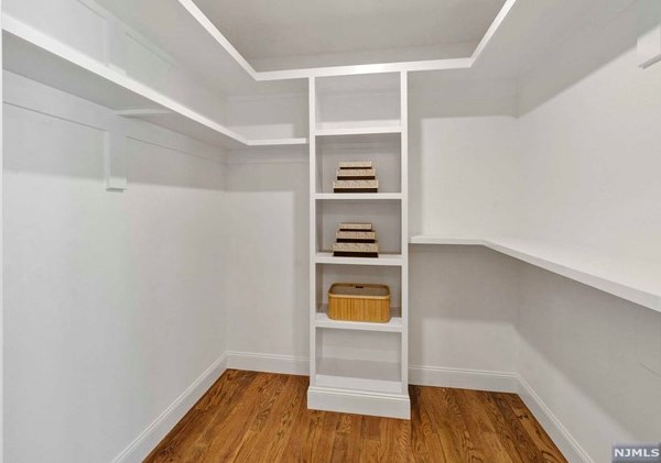 11 Macarthur Dr, Saddle Brook NJ  07663-4705 exterior