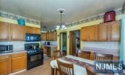 7 Scudder St, Outwater, NJ 07026