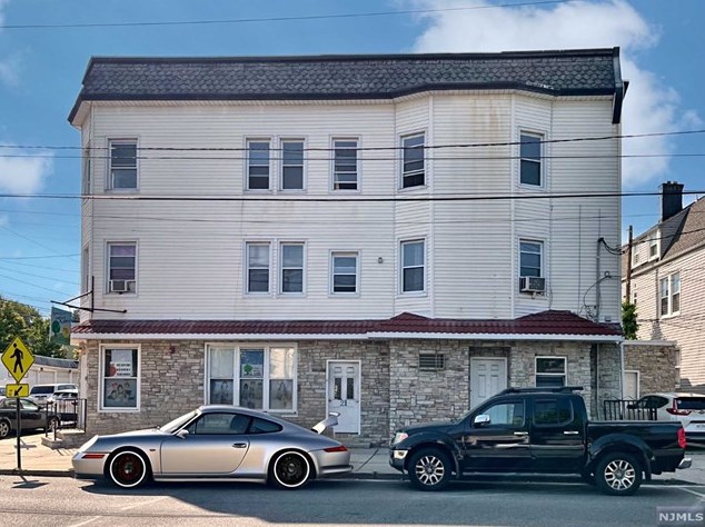 67 Tappan St #3, Kearny, NJ 07032