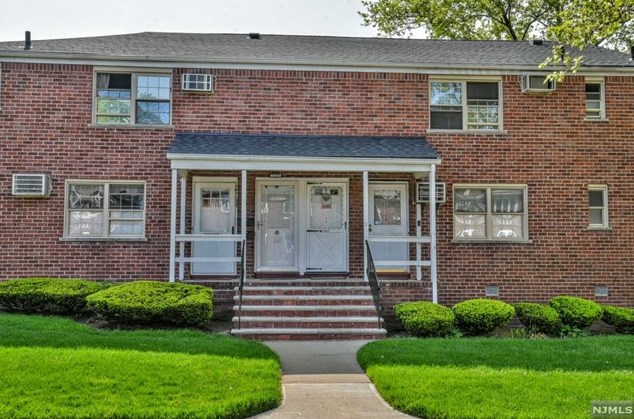 1236 Inwood Ter, West Fort Lee, NJ 07024-1740