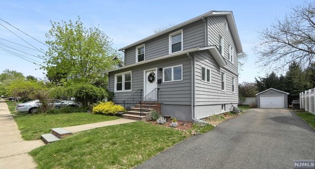 9 Roosevelt Ave, Westwood, NJ 07675