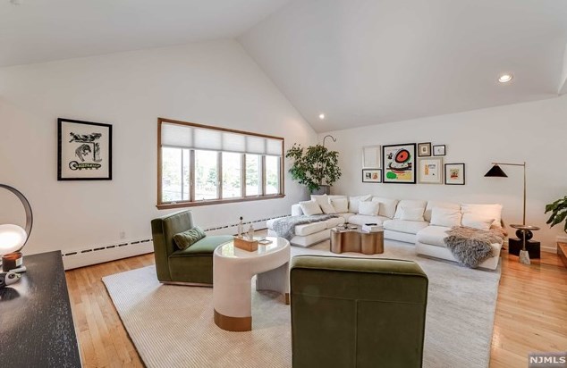 24 Cortland Pl, Cliffside Park, NJ 07010