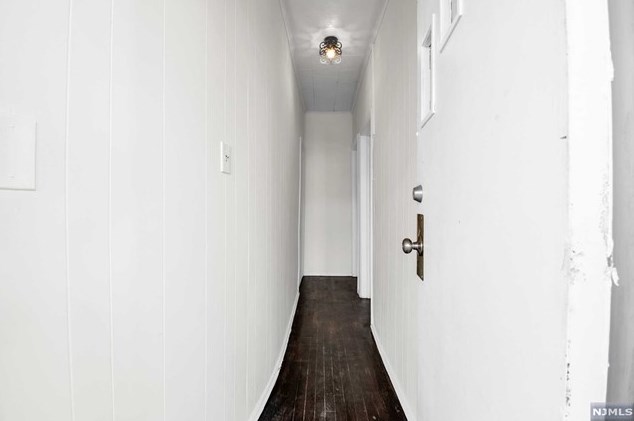239 Wegman Pkwy #1, Jersey City, NJ 07305