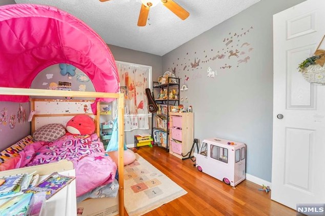 1010 Ponsi St, West Fort Lee NJ 07024-2524 exterior