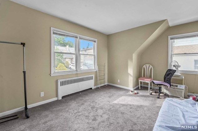 1010 Ponsi St, West Fort Lee NJ 07024-2524 exterior