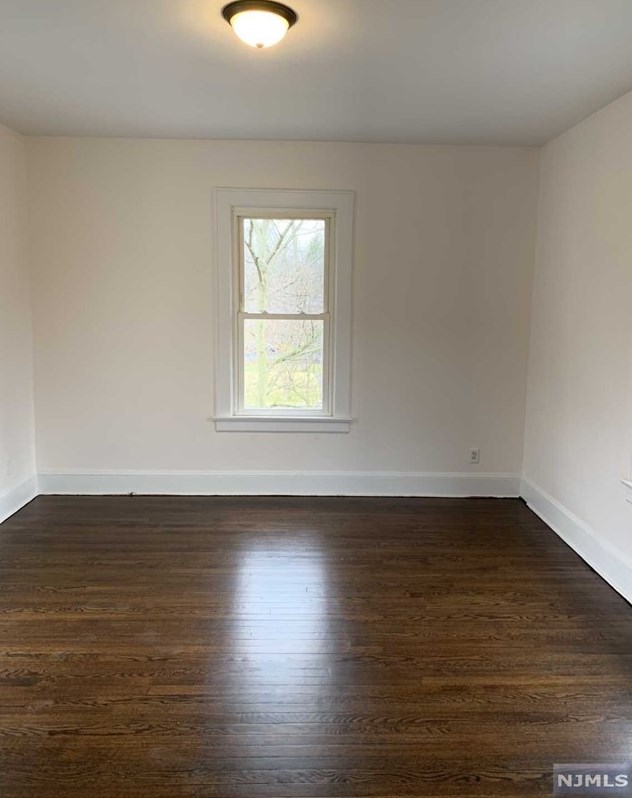 65 County Rd, Demarest, NJ 07627